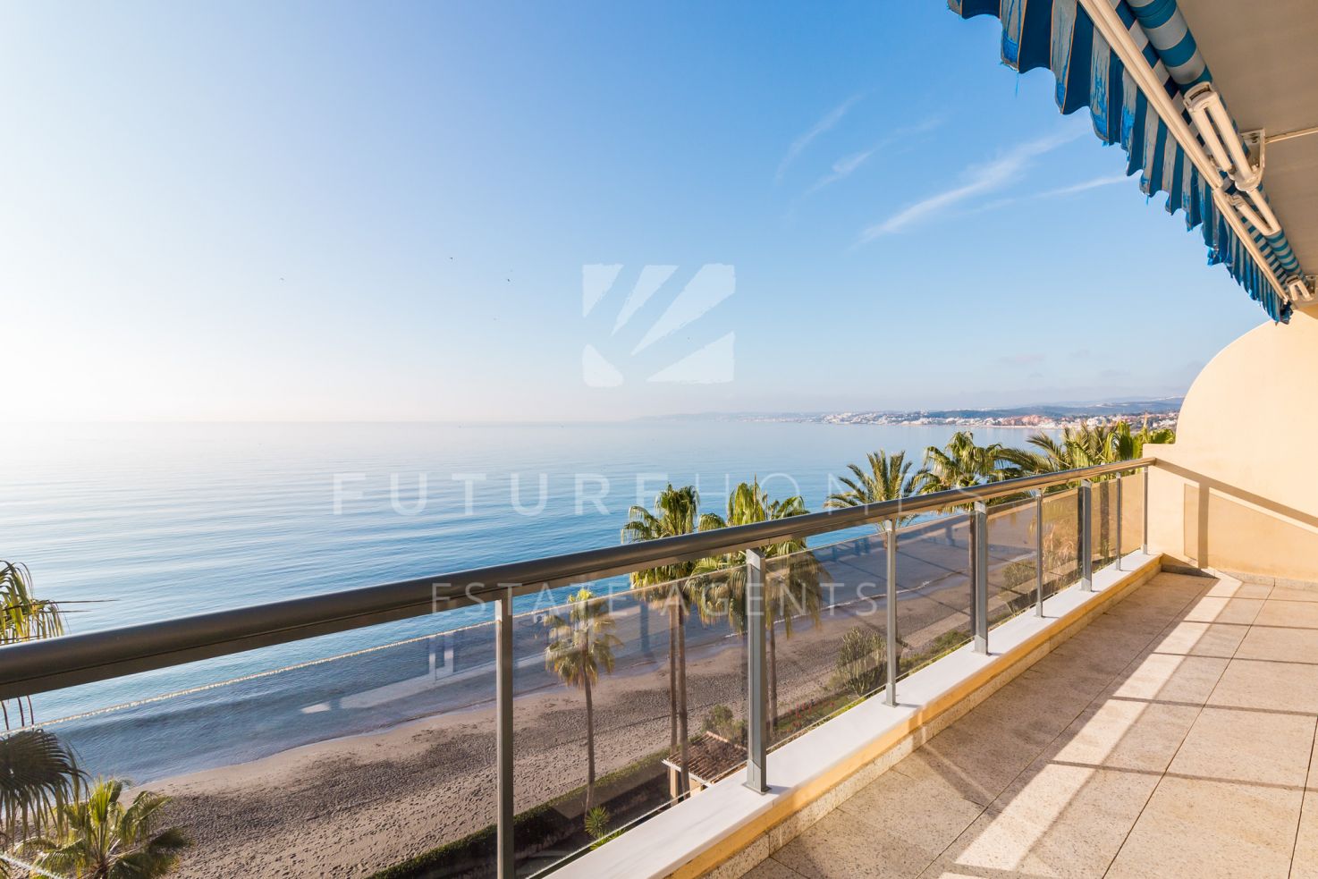 http://www.futurehomesspain.com/en-286-00354P_apartment-estepona+puerto-estepona.html