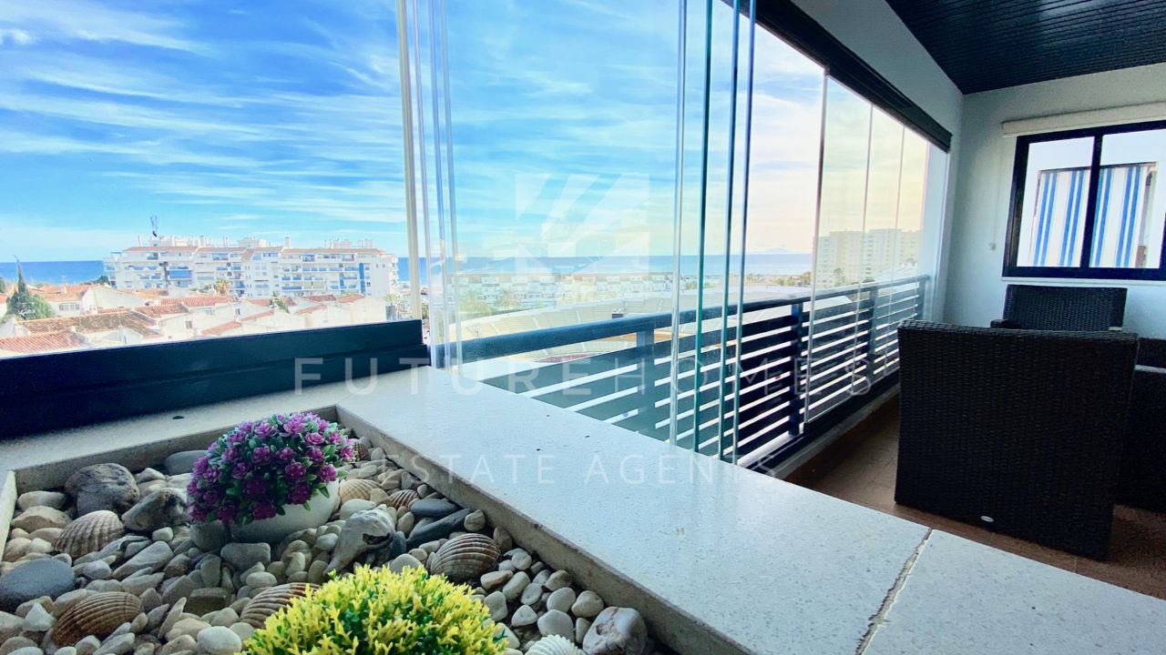 http://www.futurehomesspain.com/en-286-00368P_apartment-estepona+puerto-estepona.html