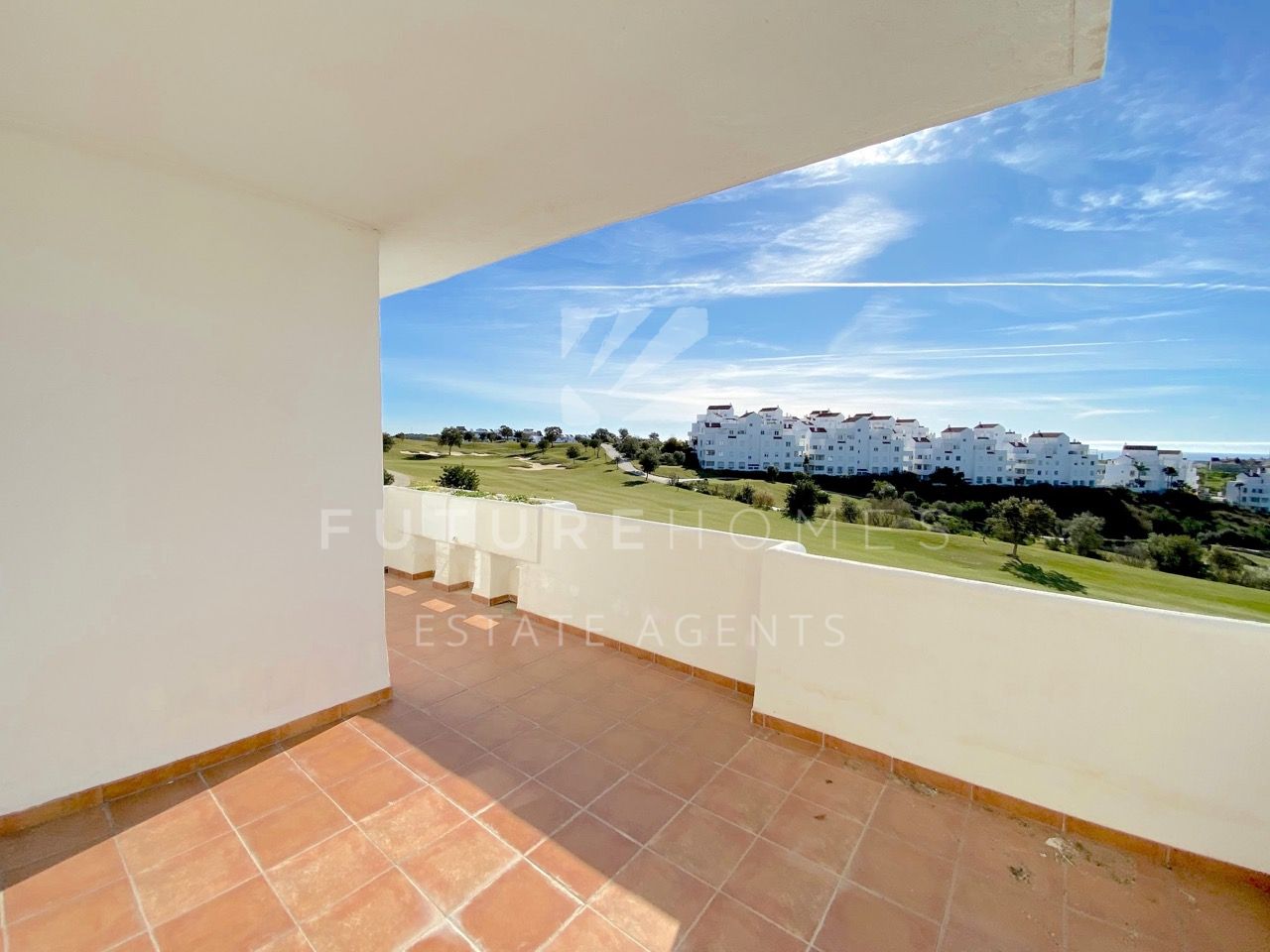 http://www.futurehomesspain.com/en-286-00363P_apartment-valle+romano-estepona.html