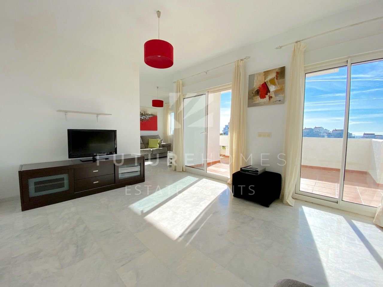 http://www.futurehomesspain.com/en-286-00363P_apartment-valle+romano-estepona.html