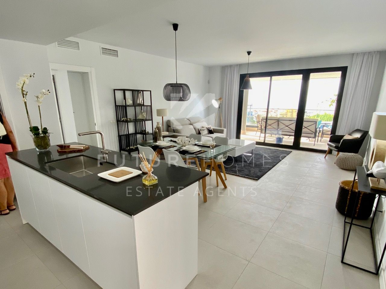 http://www.futurehomesspain.com/en-286-00264P_apartment-estepona.html