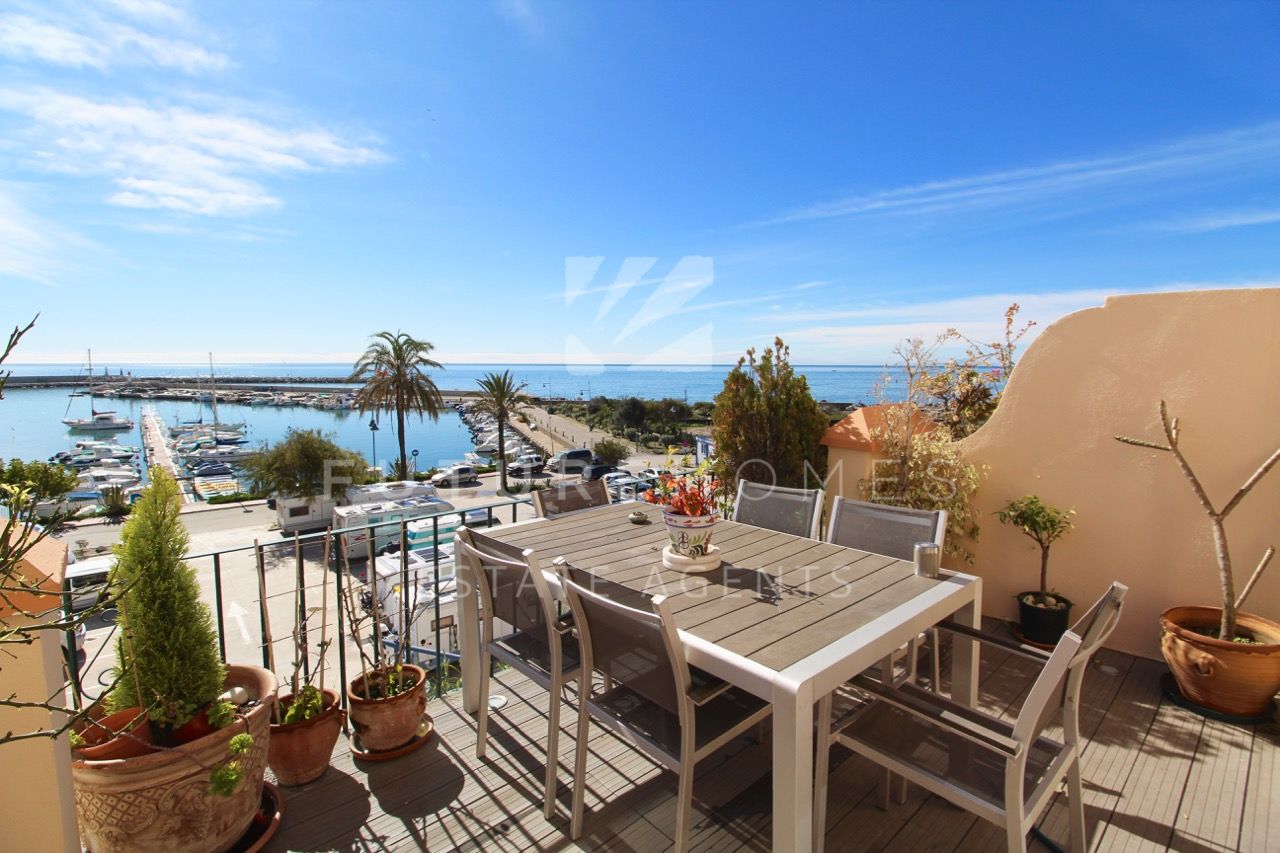 http://www.futurehomesspain.com/en-286-00205P_town+house-estepona+puerto-estepona.html