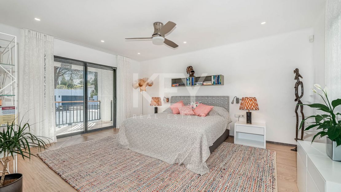 Villa Breathe: contemporary Villa for short-term rental in Las Brisas Golf, Nueva Andalucia