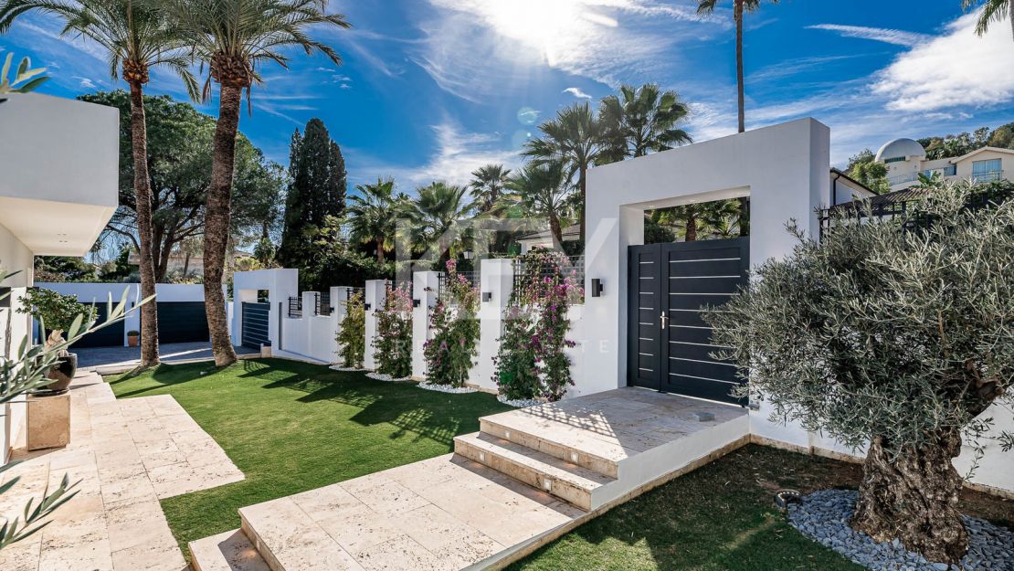 Villa Breathe: contemporary Villa for short-term rental in Las Brisas Golf, Nueva Andalucia