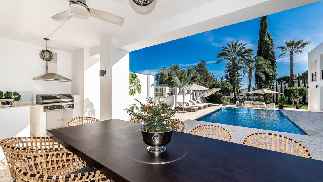 Villa Breathe: contemporary Villa for short-term rental in Las Brisas Golf, Nueva Andalucia