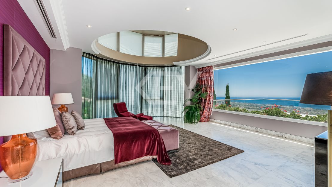 Villa Belair: a majestic Villa with panoramic sea views in Golden Mile, Marbella