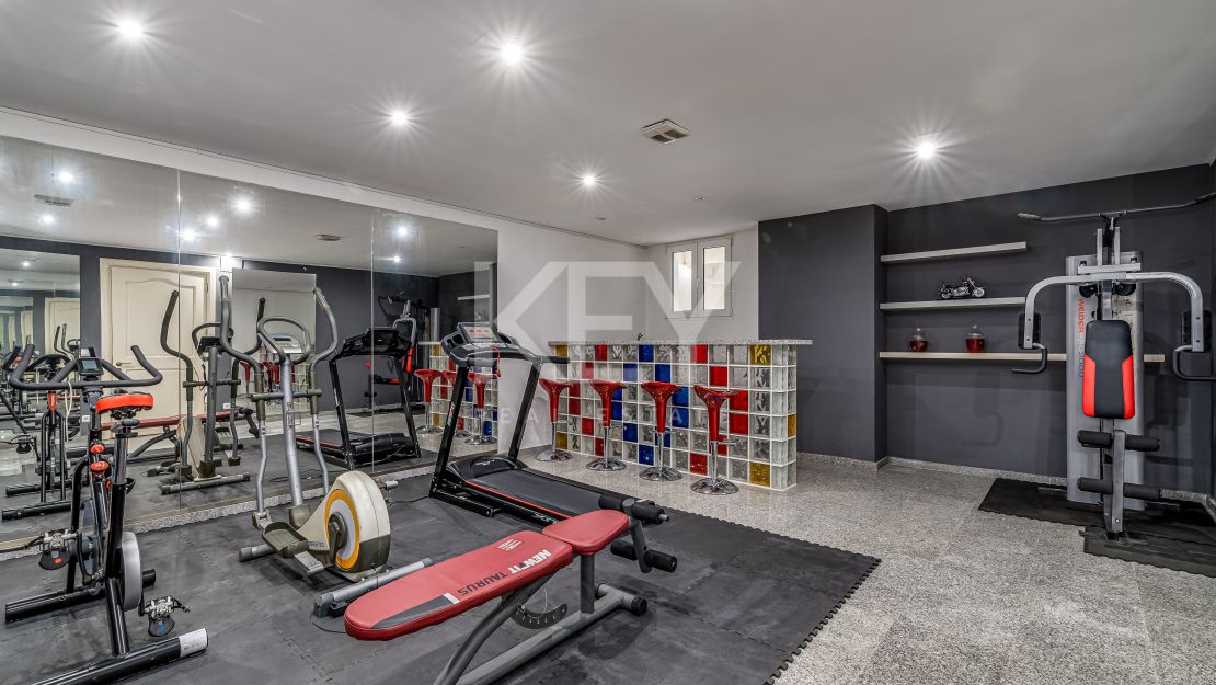Villa Belair: a majestic Villa with panoramic sea views in Golden Mile, Marbella