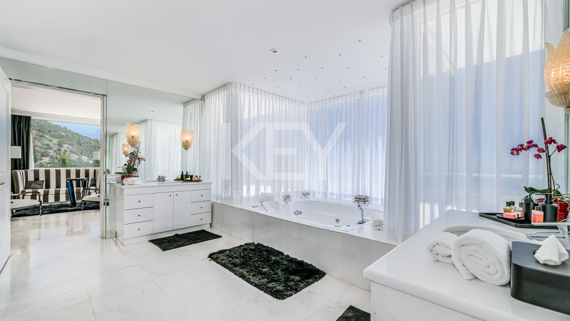 Villa Belair: a majestic Villa with panoramic sea views in Golden Mile, Marbella