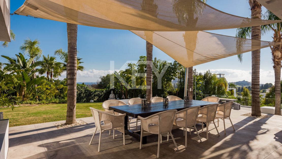 Luxury and modern villa for short rent in La Alqueria, Benahavis