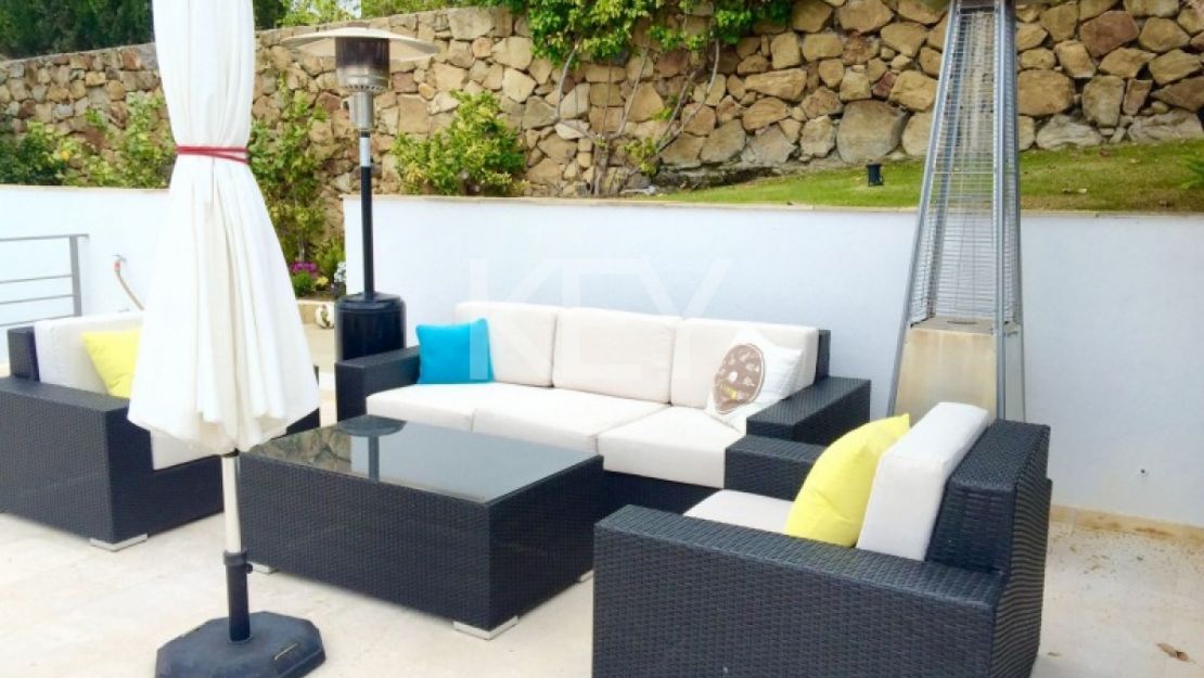 Villa Twilight: Modern and Spacious Villa for Holiday Rentals in Nueva Andalucia, Marbella