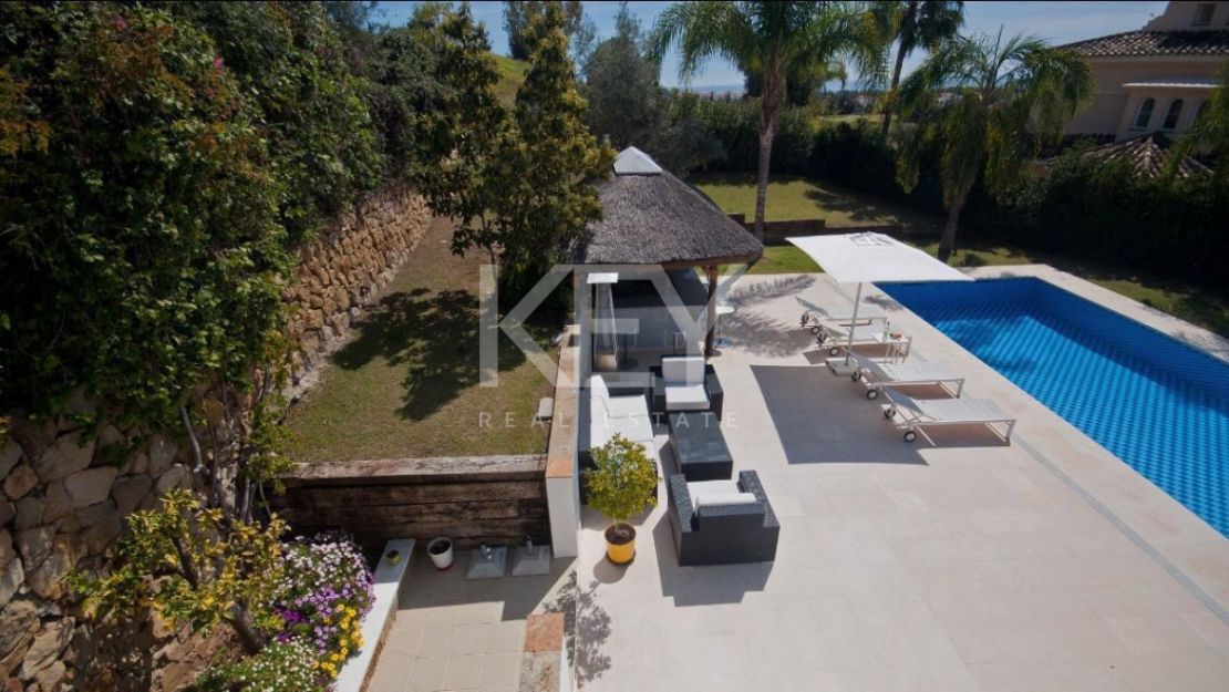 Villa Twilight: Modern and Spacious Villa for Holiday Rentals in Nueva Andalucia, Marbella