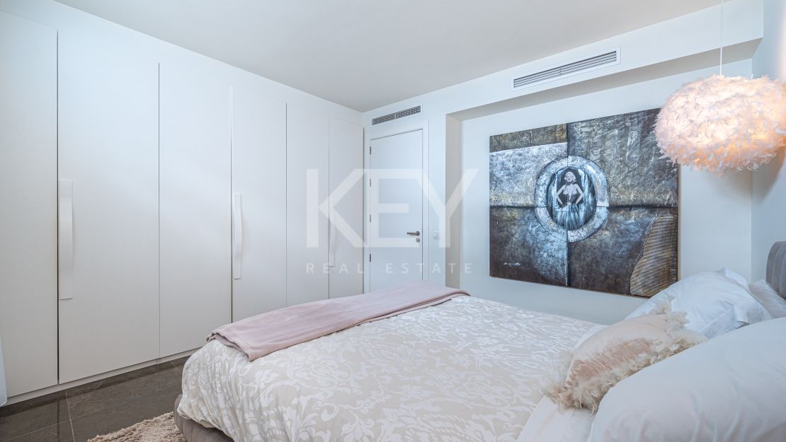 Villa The Mile: Modern Villa for sale and rent in Golden Mile, Marbella