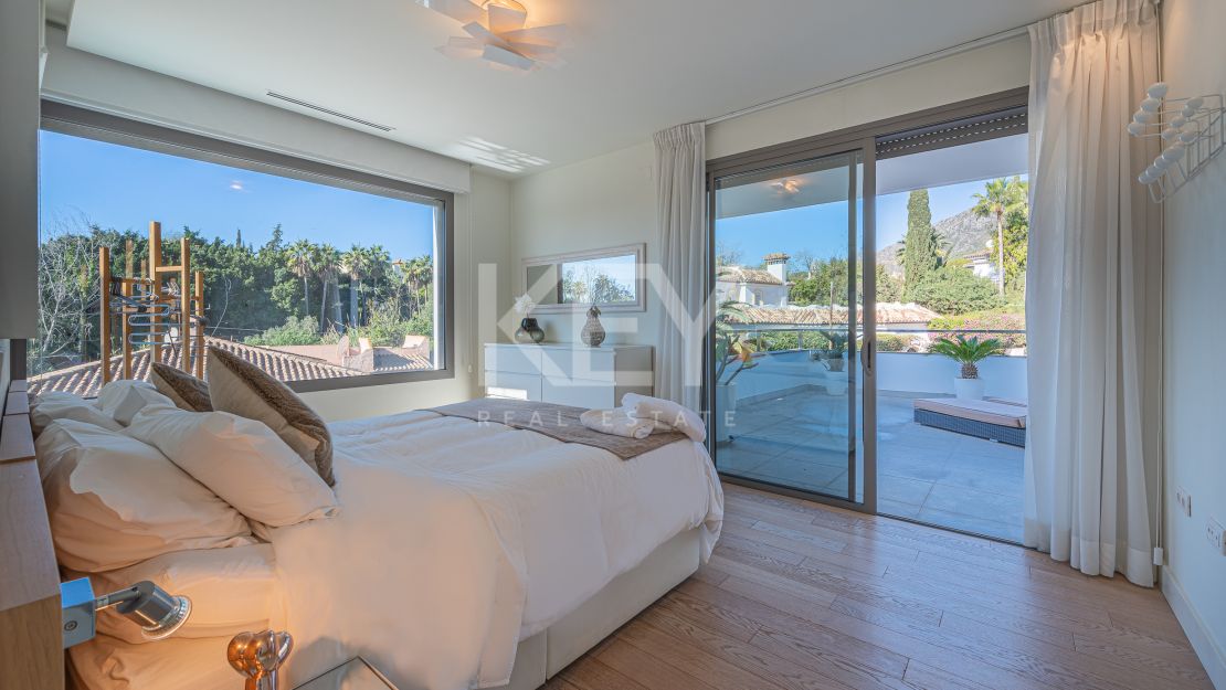 Villa The Mile: Modern Villa for sale and rent in Golden Mile, Marbella