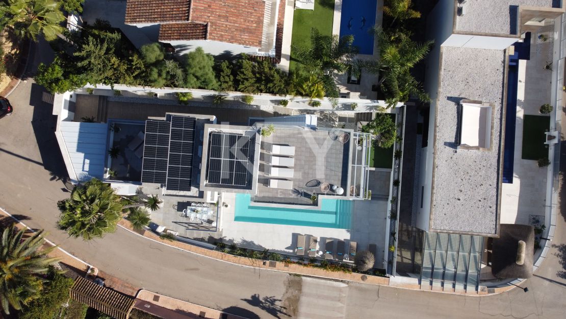 Villa The Mile: Modern Villa for sale and rent in Golden Mile, Marbella