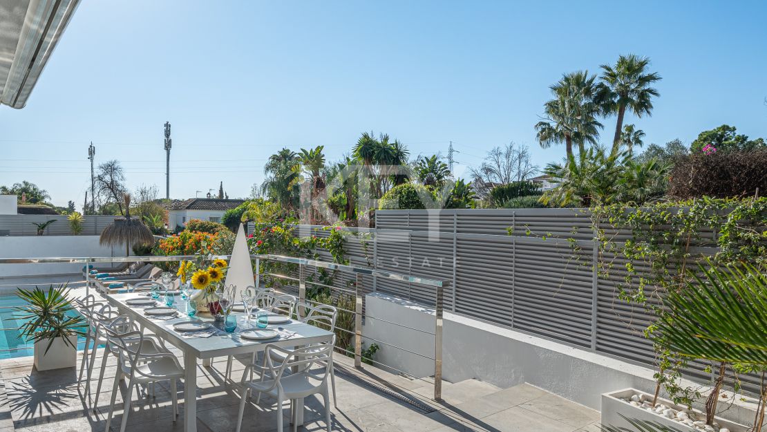 Villa The Mile: Modern Villa for sale and rent in Golden Mile, Marbella