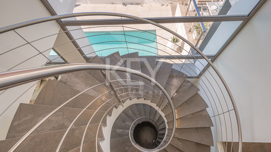 Villa The Mile: Modern Villa for sale and rent in Golden Mile, Marbella