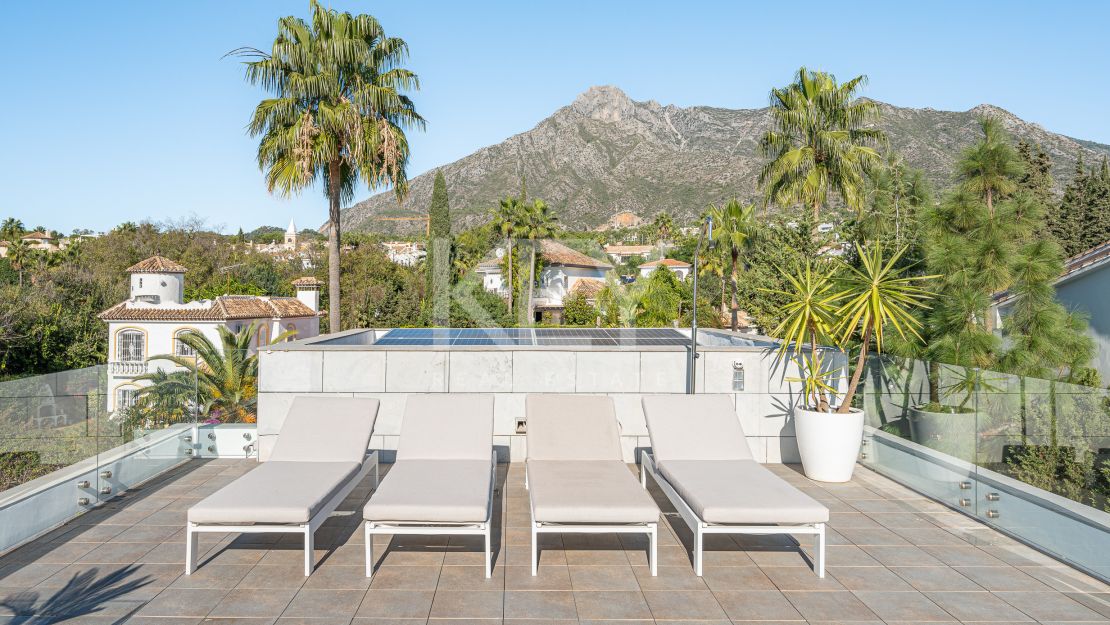 Villa The Mile: Modern Villa for sale and rent in Golden Mile, Marbella
