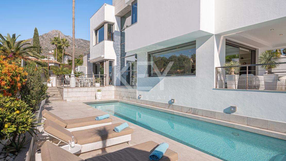 Villa The Mile: Modern Villa for sale and rent in Golden Mile, Marbella