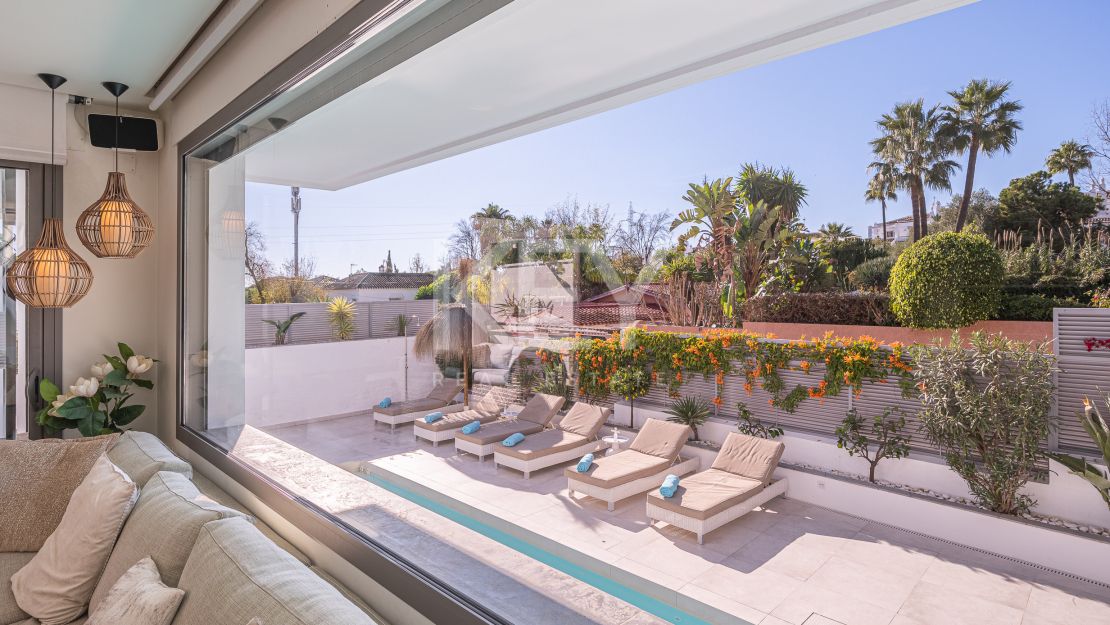Villa The Mile: Modern Villa for sale and rent in Golden Mile, Marbella