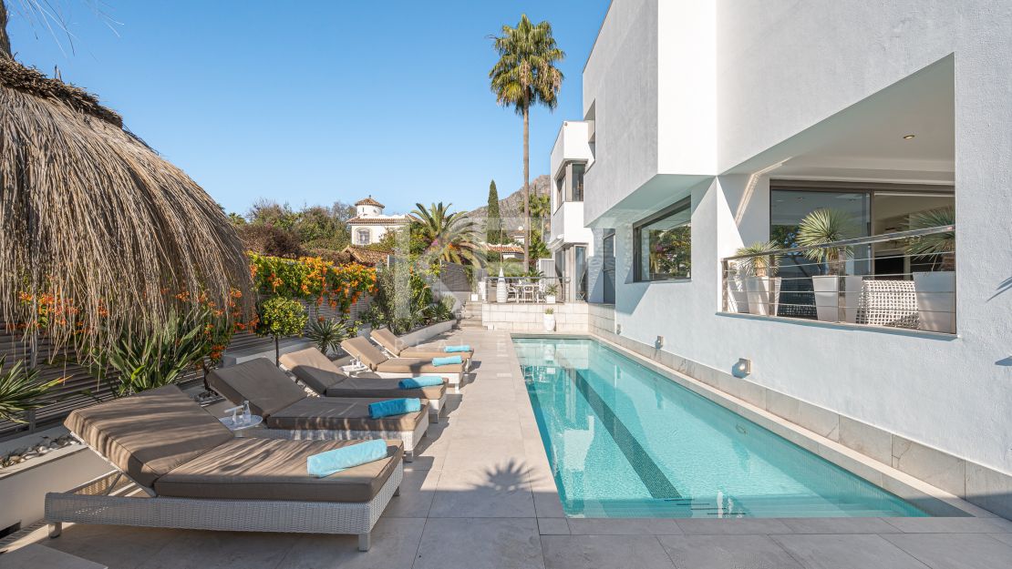 Villa The Mile: Modern Villa for sale and rent in Golden Mile, Marbella