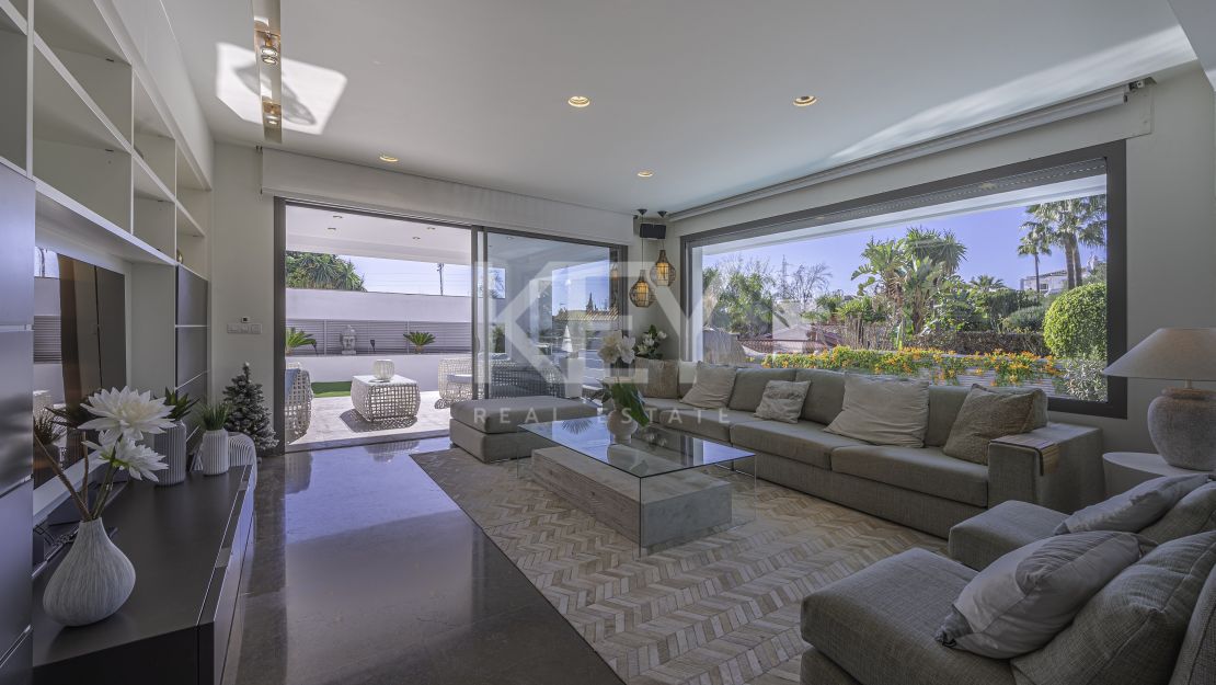 Villa The Mile: Modern Villa for sale and rent in Golden Mile, Marbella
