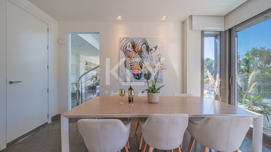 Villa The Mile: Modern Villa for sale and rent in Golden Mile, Marbella
