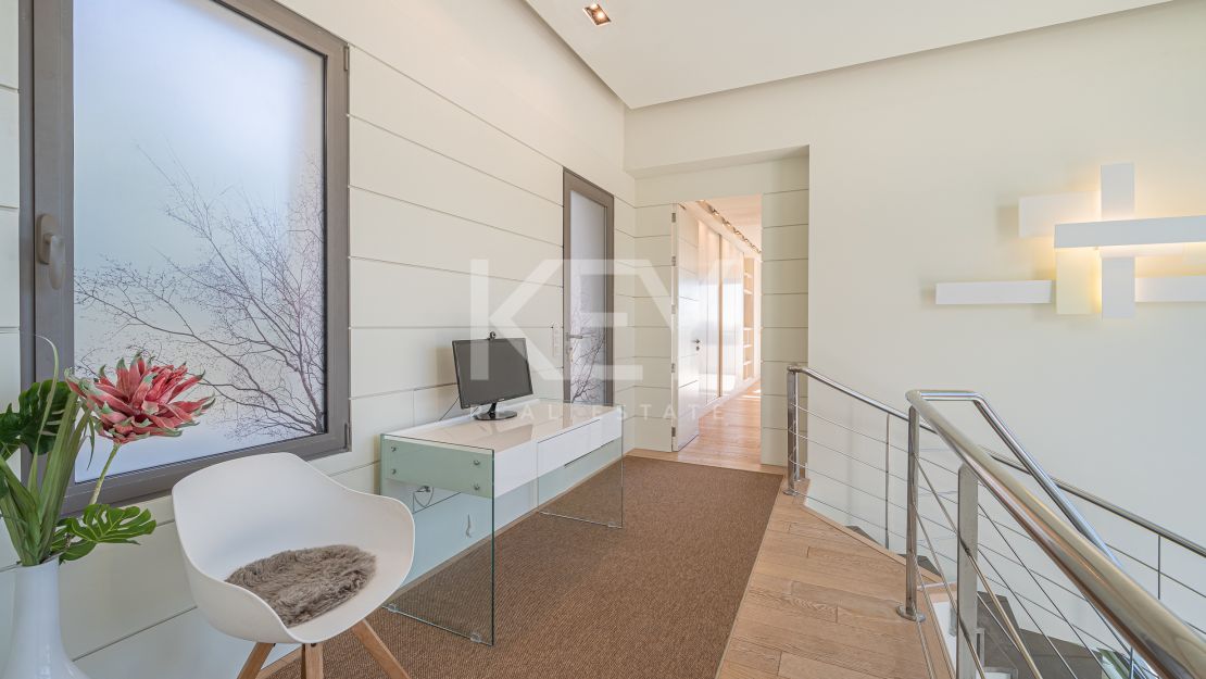 Villa The Mile: Modern Villa for sale and rent in Golden Mile, Marbella
