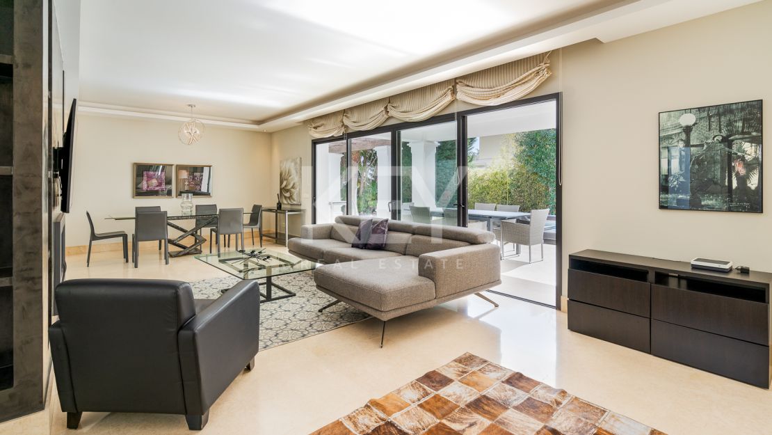 Modern villa in Altos de Puente Romano, Golden Mile