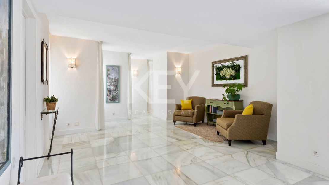 Luxurious and family-friendly villa for short-term rent in Puerto Banus, Marbella