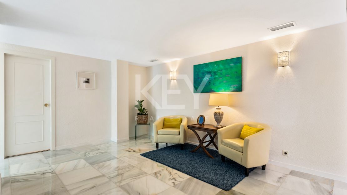 Luxurious and family-friendly villa for short-term rent in Puerto Banus, Marbella