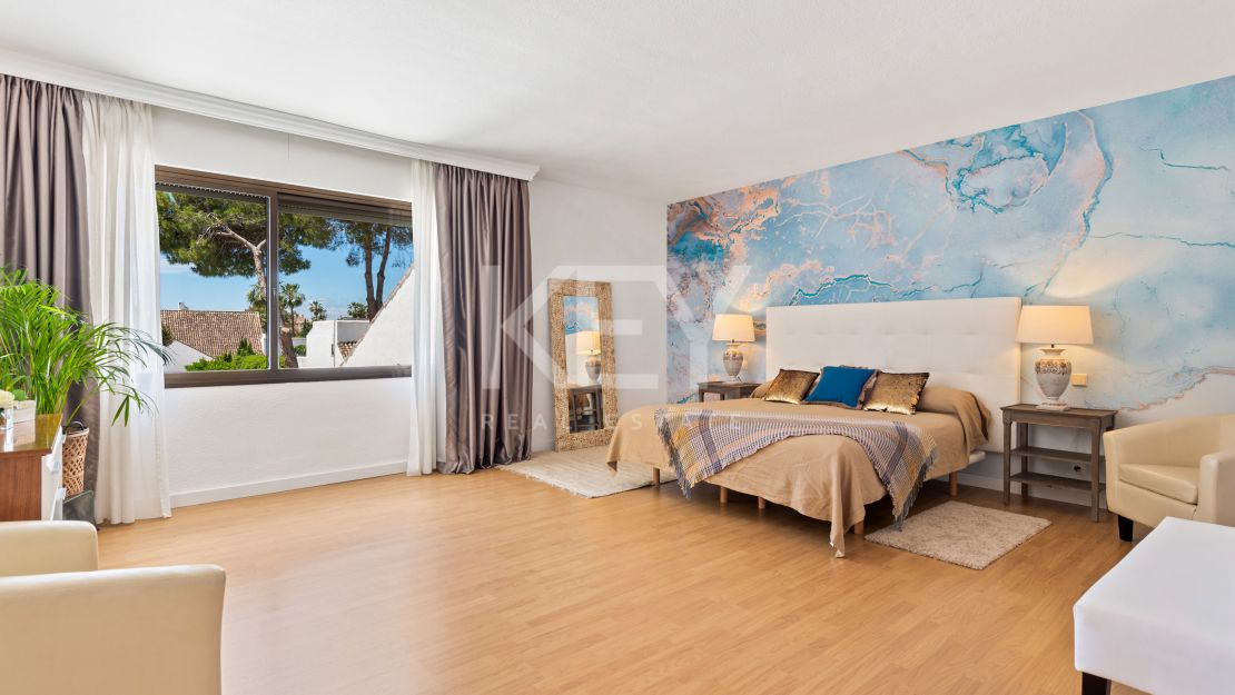 Luxurious and family-friendly villa for short-term rent in Puerto Banus, Marbella