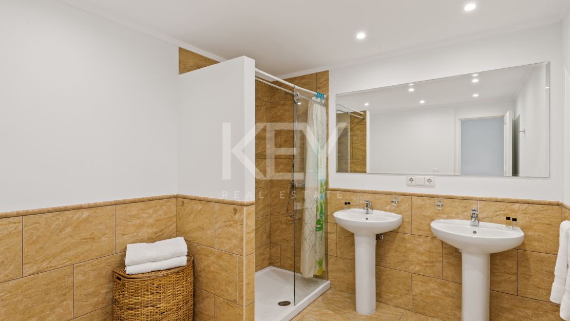 Charming beachside villa for holiday rentals in Puerto Banus, Marbella