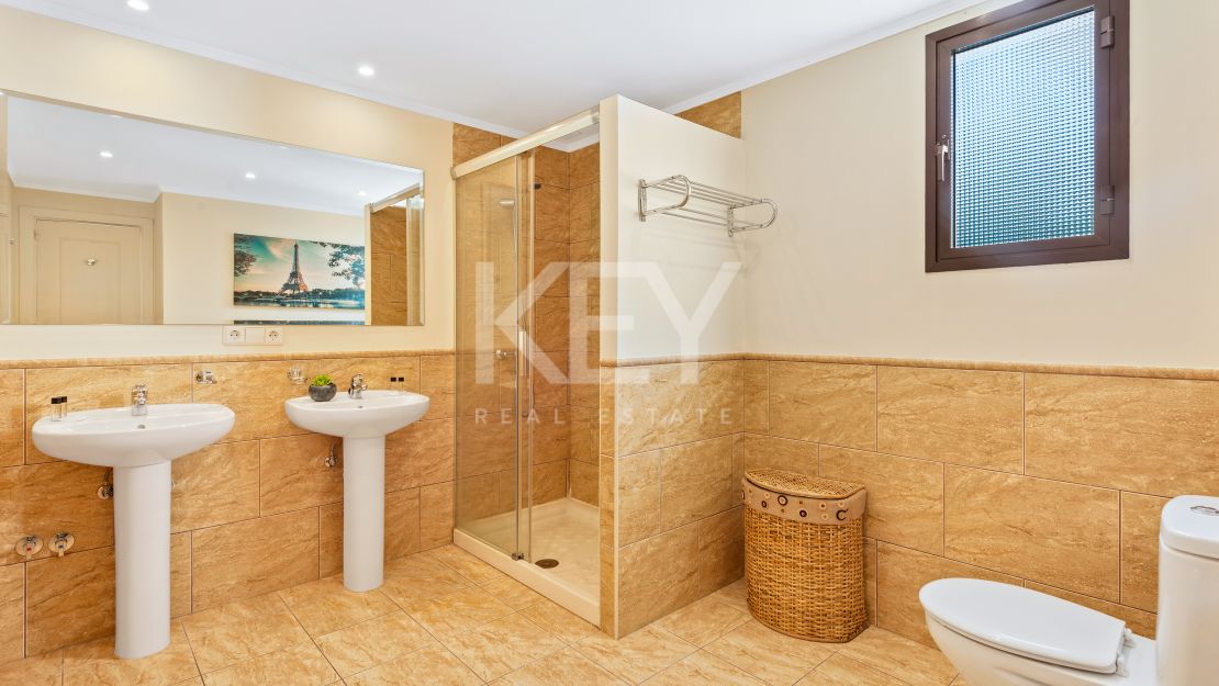 Villa Malini: Classic Villa in Marbella-Puerto Banus for Short-Term Rent