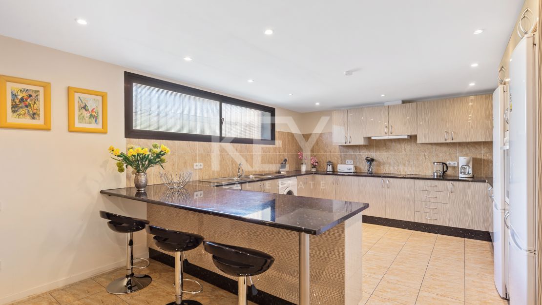 Villa Malini: Classic Villa in Marbella-Puerto Banus for Short-Term Rent