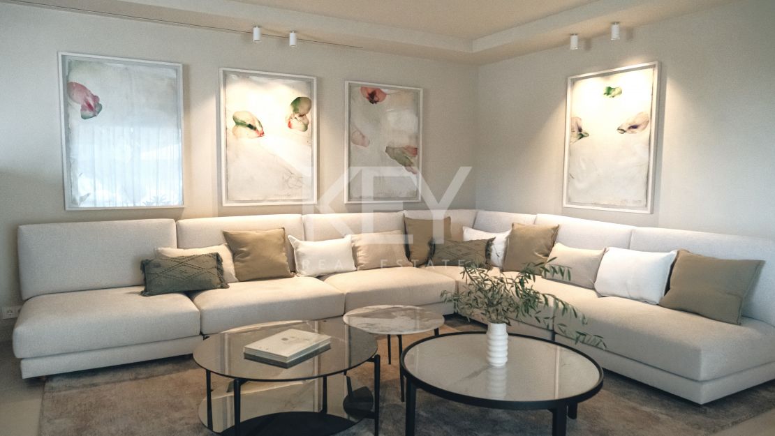 Luxurious Beachside Villa for Short-Term Rent in Puerto Banus, Marbella