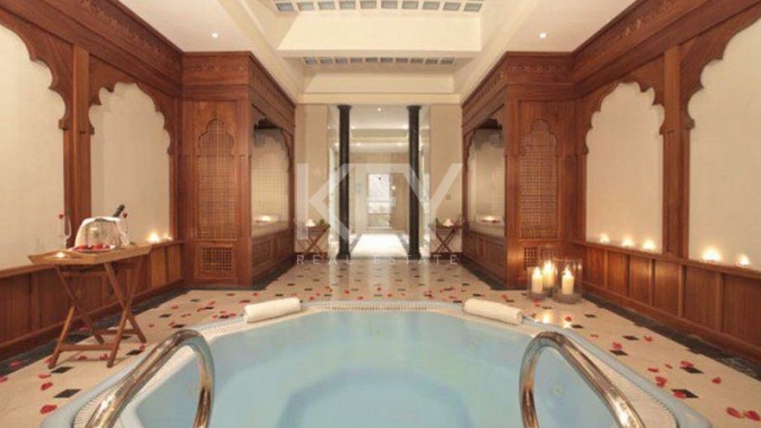 Villa Opulence: beachfront grandeur short-term rental on Marbella's Golden Mile