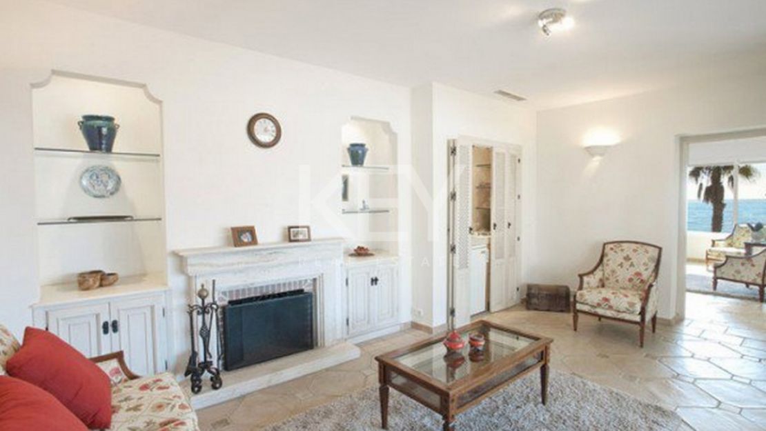 Villa Opulence: beachfront grandeur short-term rental on Marbella's Golden Mile