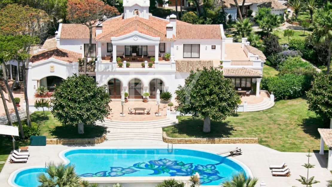 Villa Opulence: beachfront grandeur short-term rental on Marbella's Golden Mile