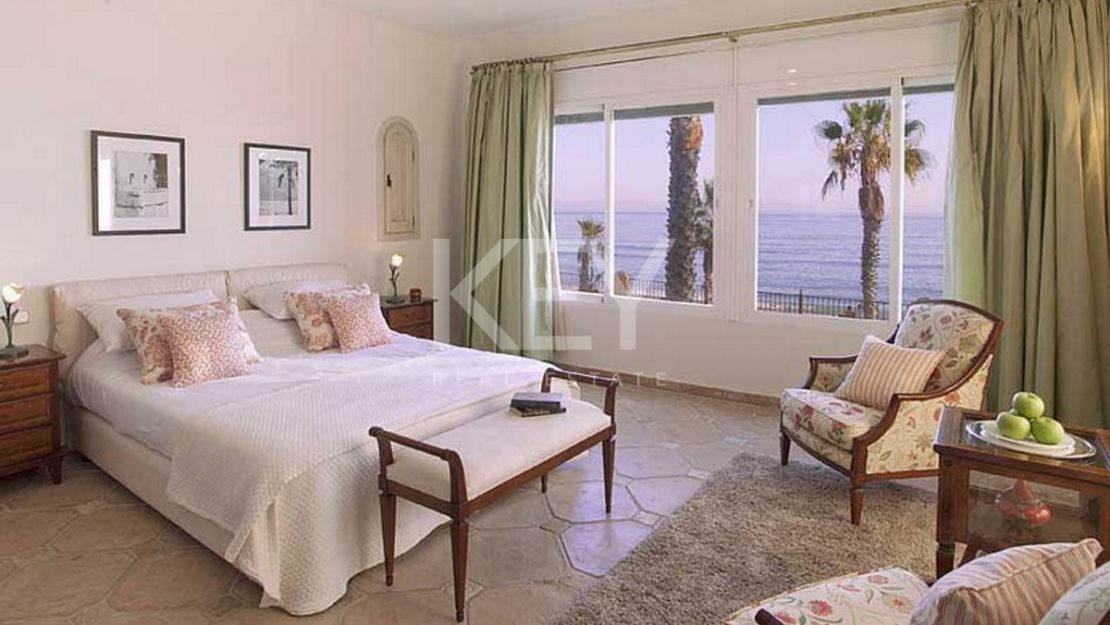 Villa Opulence: beachfront grandeur short-term rental on Marbella's Golden Mile