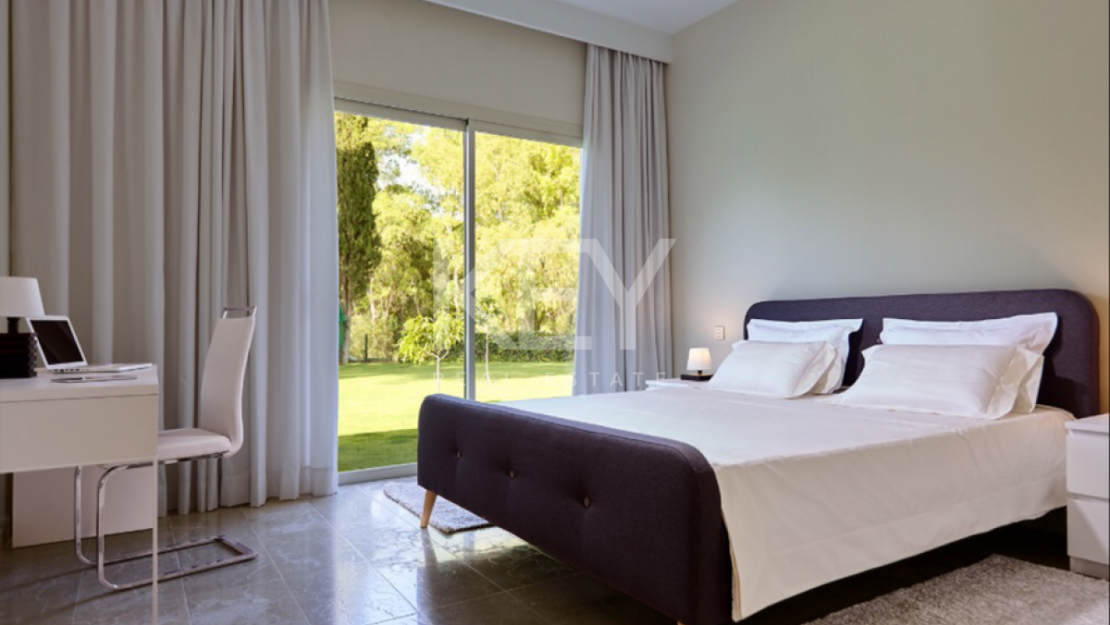 Villa Ivory: Modern villa for holiday rentals close to the beach in Marbella