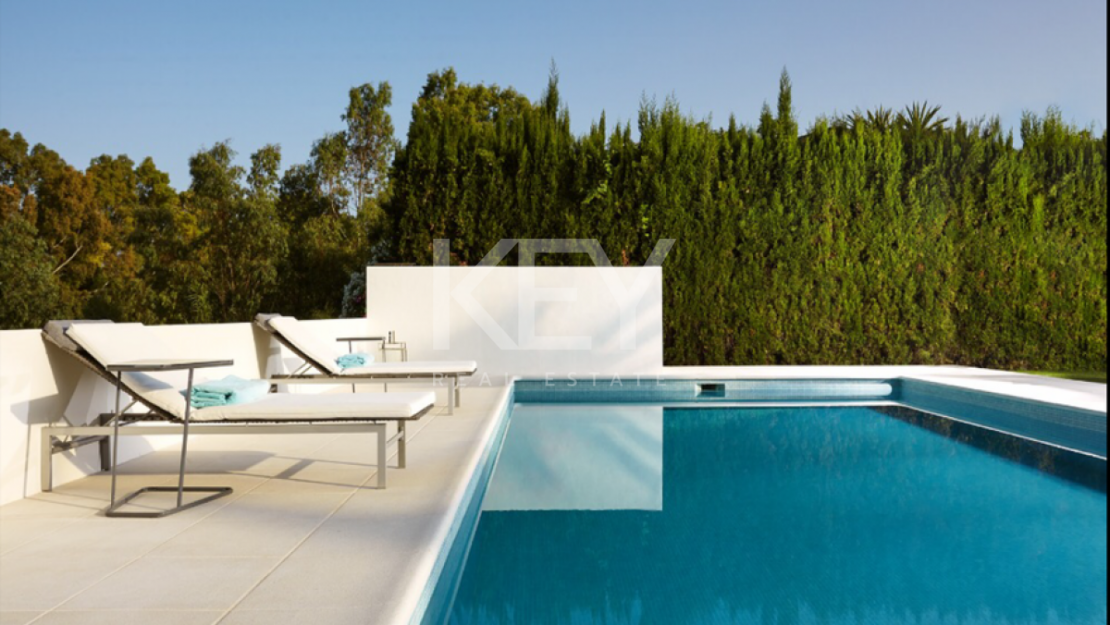 Villa Ivory: Modern villa for holiday rentals close to the beach in Marbella