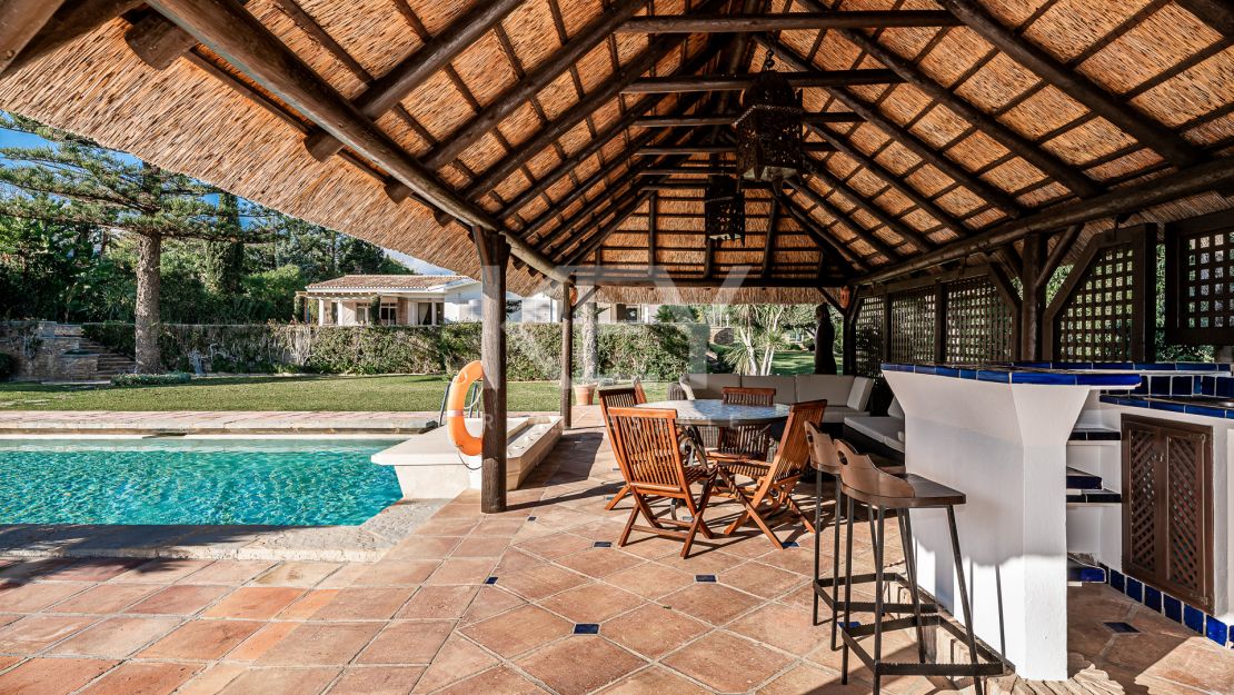 Villa The Charm: front line beach luxury for short-term rent in Guadalmina Baja, San Pedro