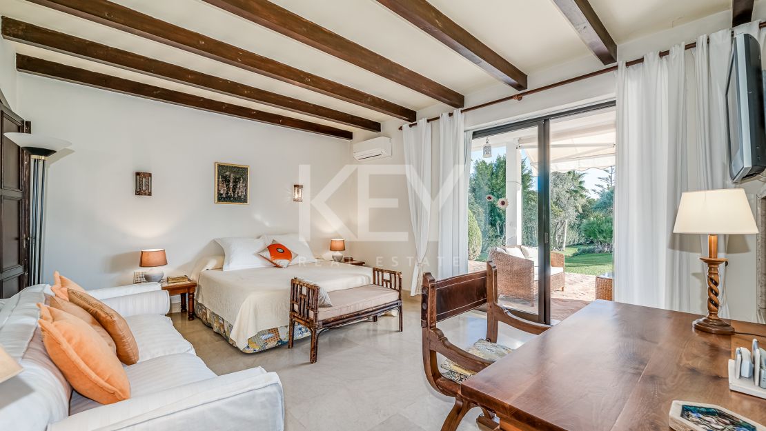 Villa The Charm: front line beach luxury for short-term rent in Guadalmina Baja, San Pedro