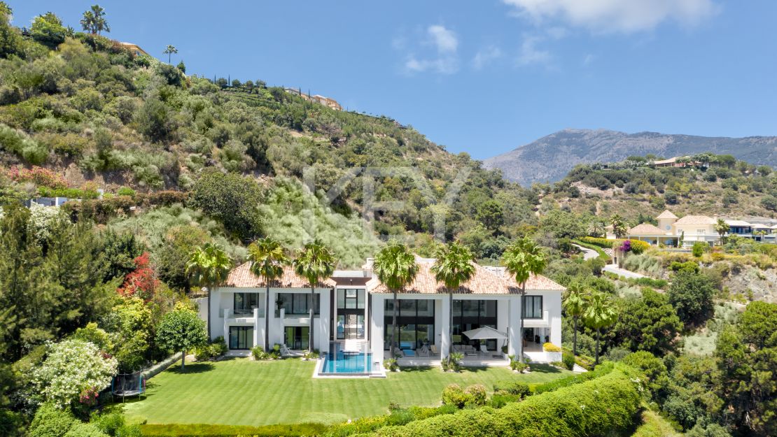 Villa Hollywood: a Luxury Villa with Sea Views in La Zagaleta, Benahavis