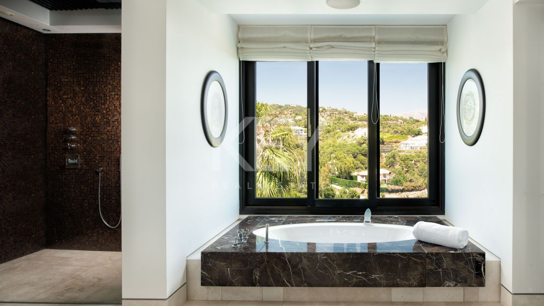 Villa Hollywood: a Luxury Villa with Sea Views in La Zagaleta, Benahavis