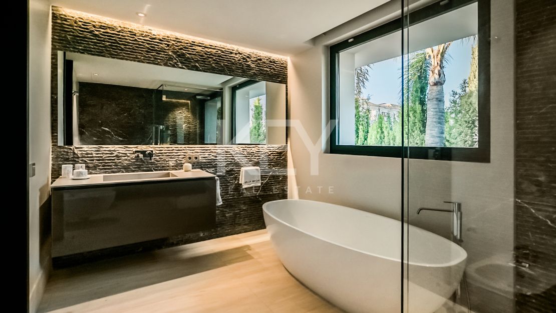 Villa Malibu: ultra modern villa in Sierra Blanca, Golden Mile