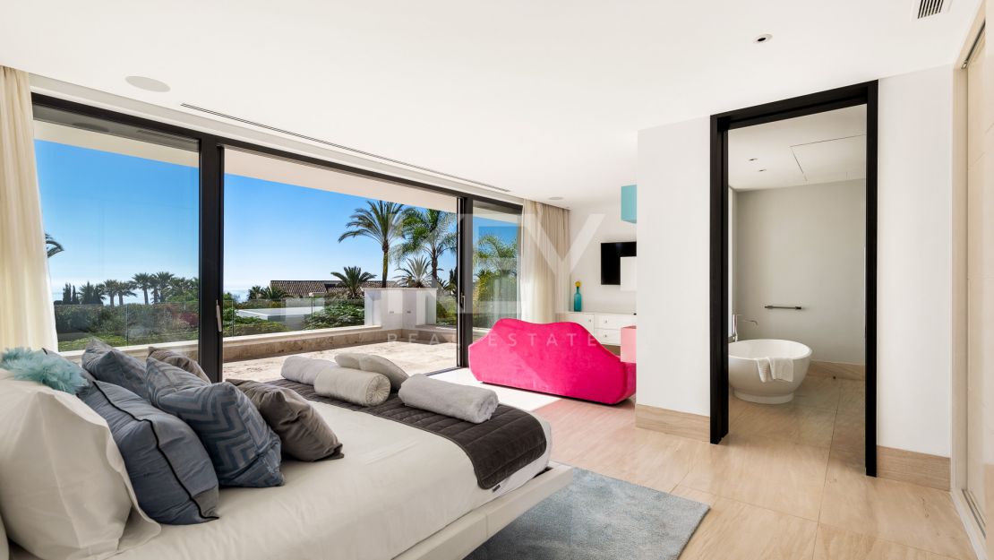 Villa Malibu: ultra modern villa in Sierra Blanca, Golden Mile