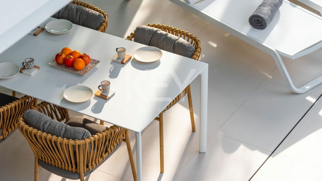 Contemporary beachside Villa with rooftop terrace, heated pool, and panoramic sea views close to Puerto Banús in Rio Verde, Marbella Golden Mile