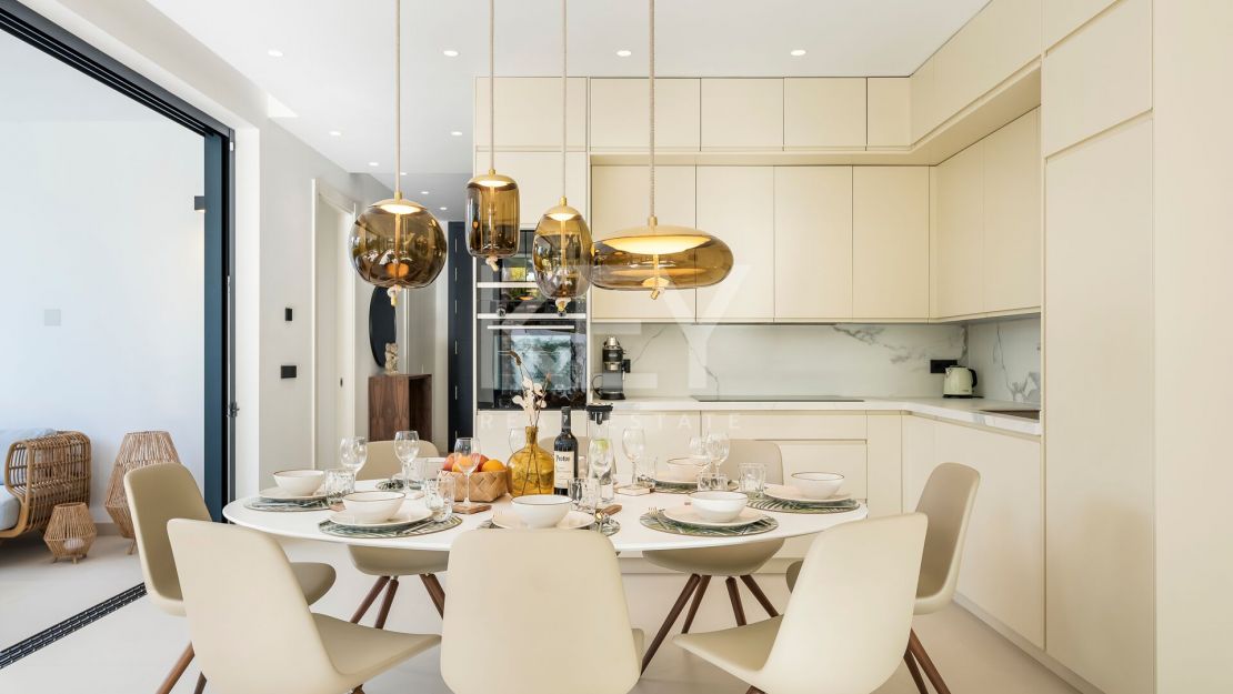 Contemporary beachside Villa with rooftop terrace, heated pool, and panoramic sea views close to Puerto Banús in Rio Verde, Marbella Golden Mile