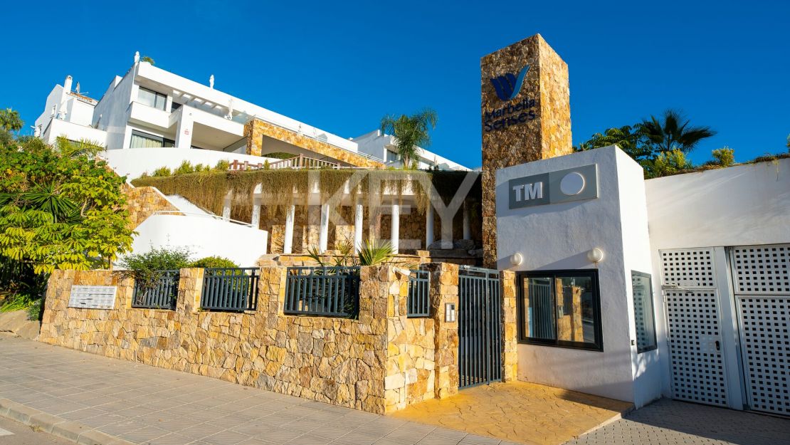 Exclusive villa with sea views and modern amenities near Puente Romano and Marbella Club on Marbella’s Golden Mile